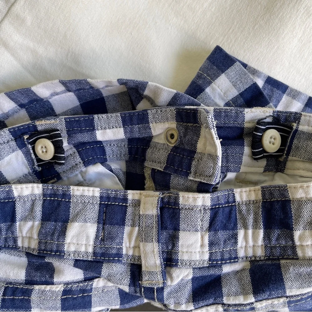 Mini Boden Girl's Navy Blue and White Plaid Checkered Shorts Size 6Y